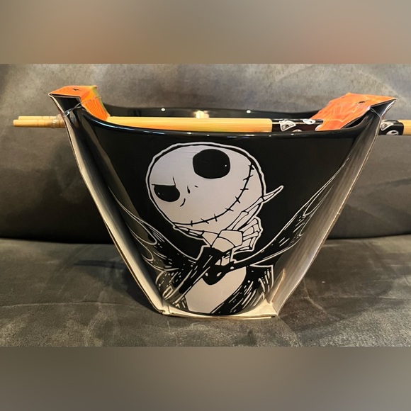 Nightmare Before Christmas Noddle Bowl & Chopsticks, New - Picture 1 of 5
